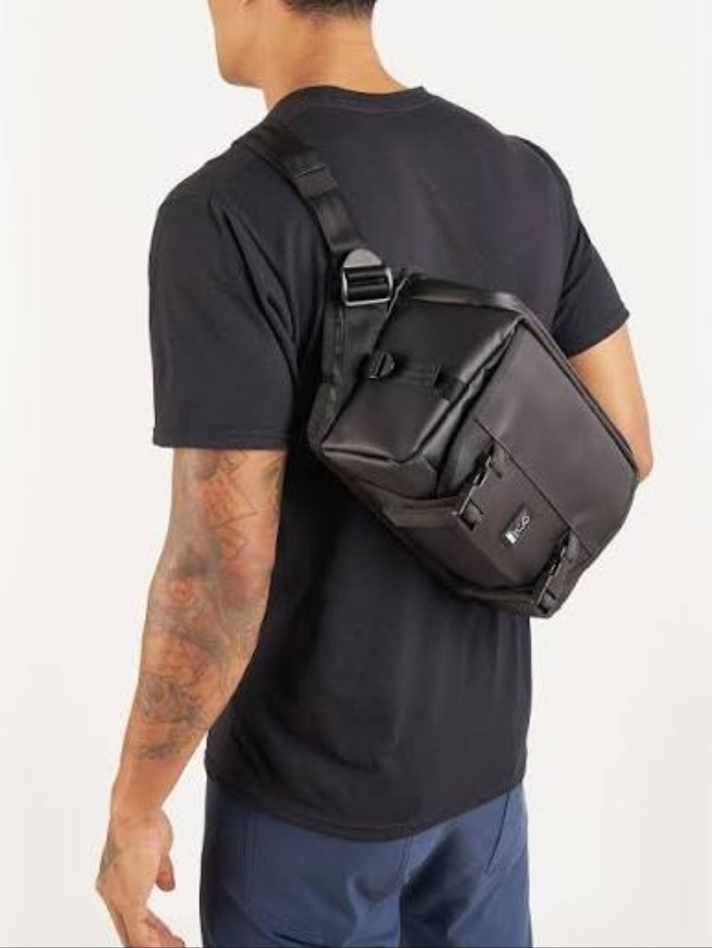 Chrome Industries Niko Camera Sling 2.0 - Picture 6 of 7